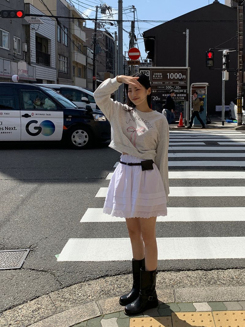 [MADE] Epo Lace Mini Skirt