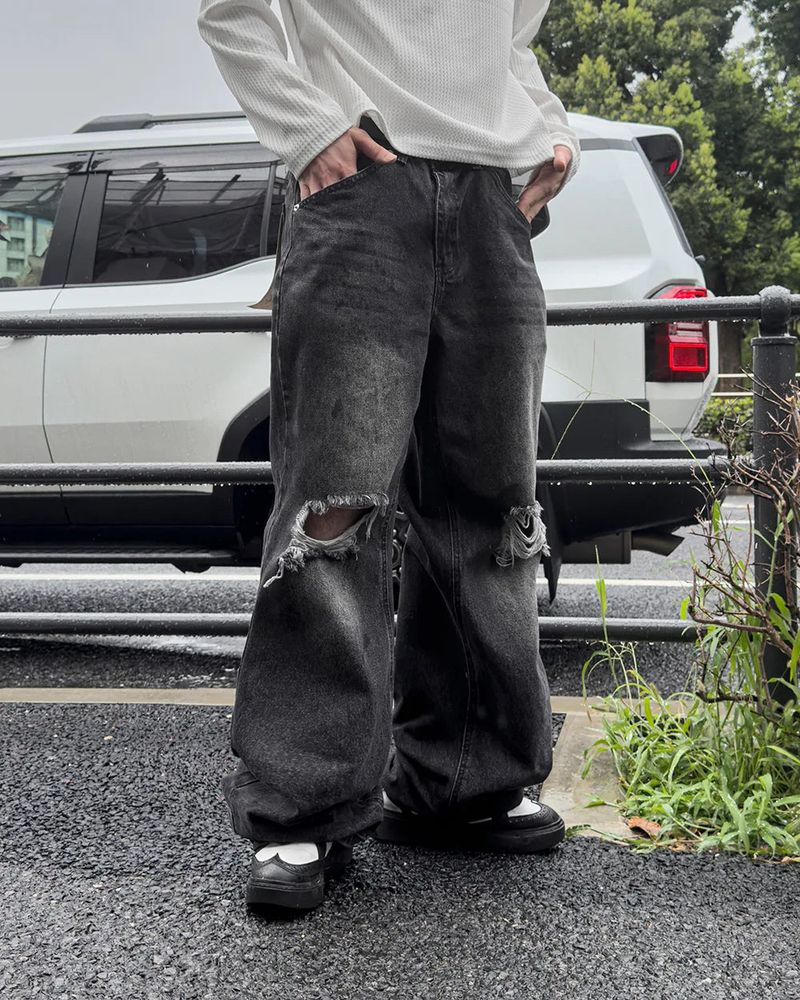 Buen Distressed Flare Denim Pants