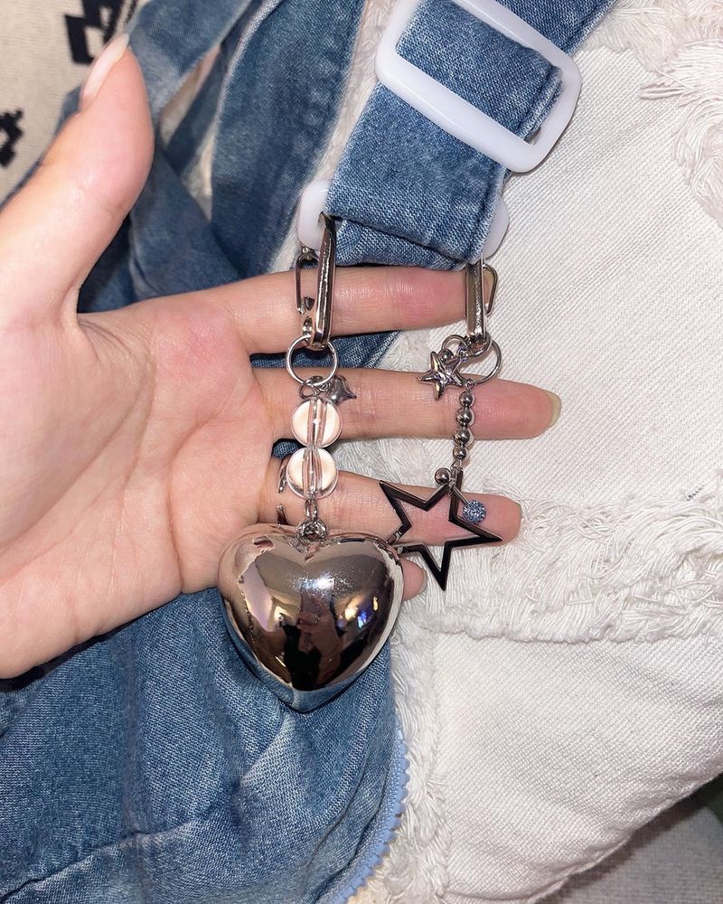 Pierced plumpy heart keychain