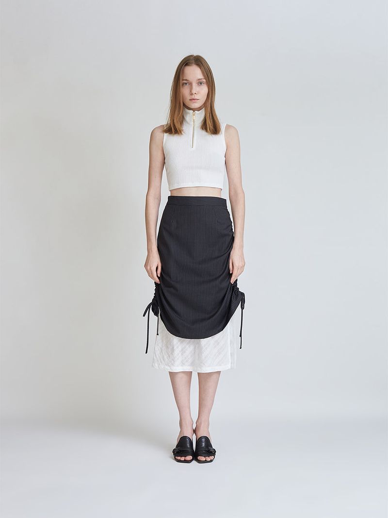 WHITE CROP KNIT ZIP UP SLEEVELESS