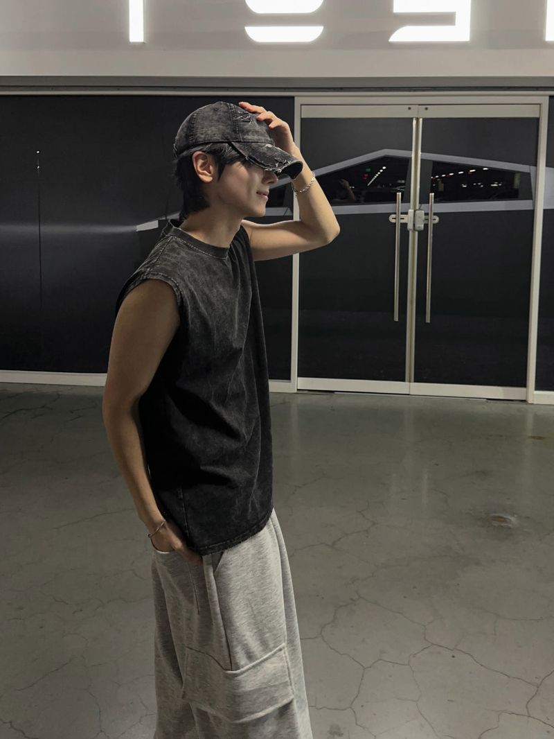 WHAT A LOOK(ワット ア ルック)の「Gen Pigment Washing Sleeveless(Tops)」