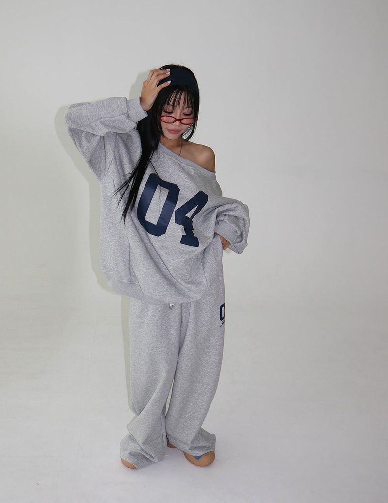 Number off-shoulder oversized fit sweat suit set