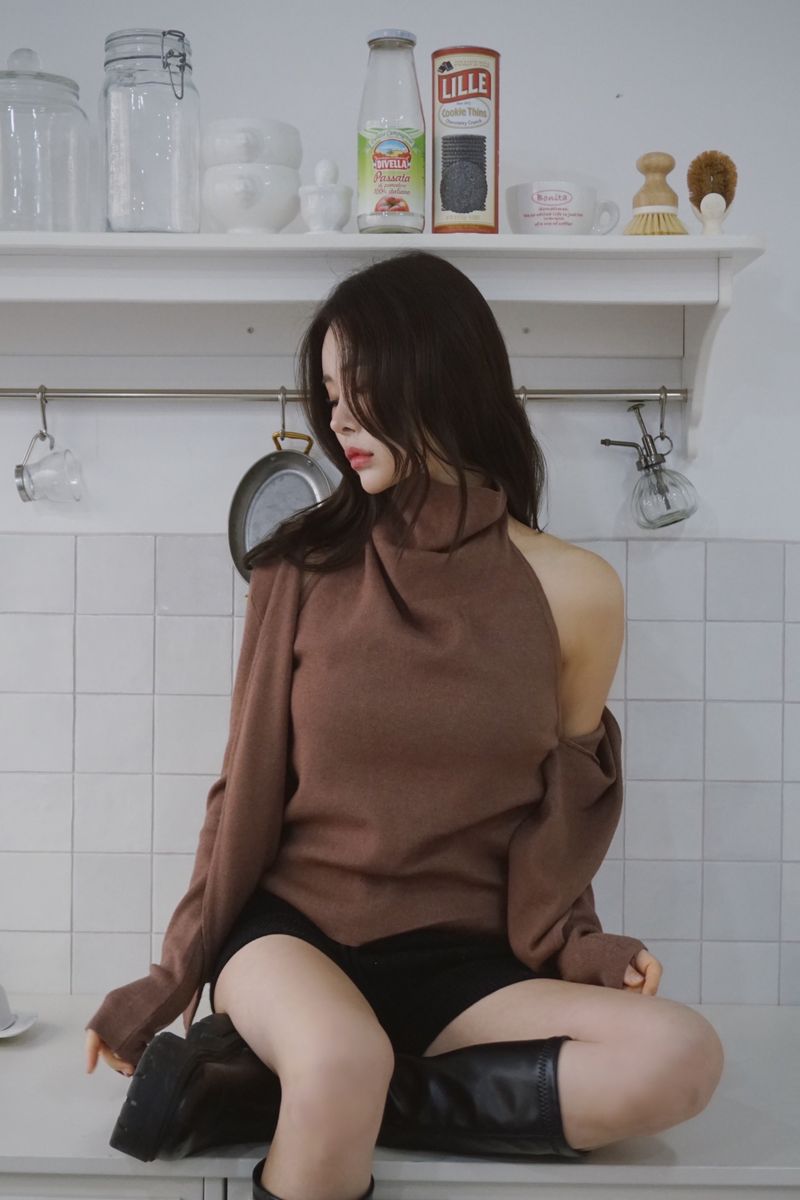 Turtleneck Layered Long-Sleeved Knit Cardigan