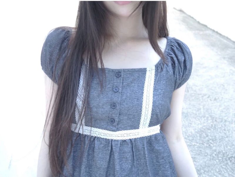 note blouse