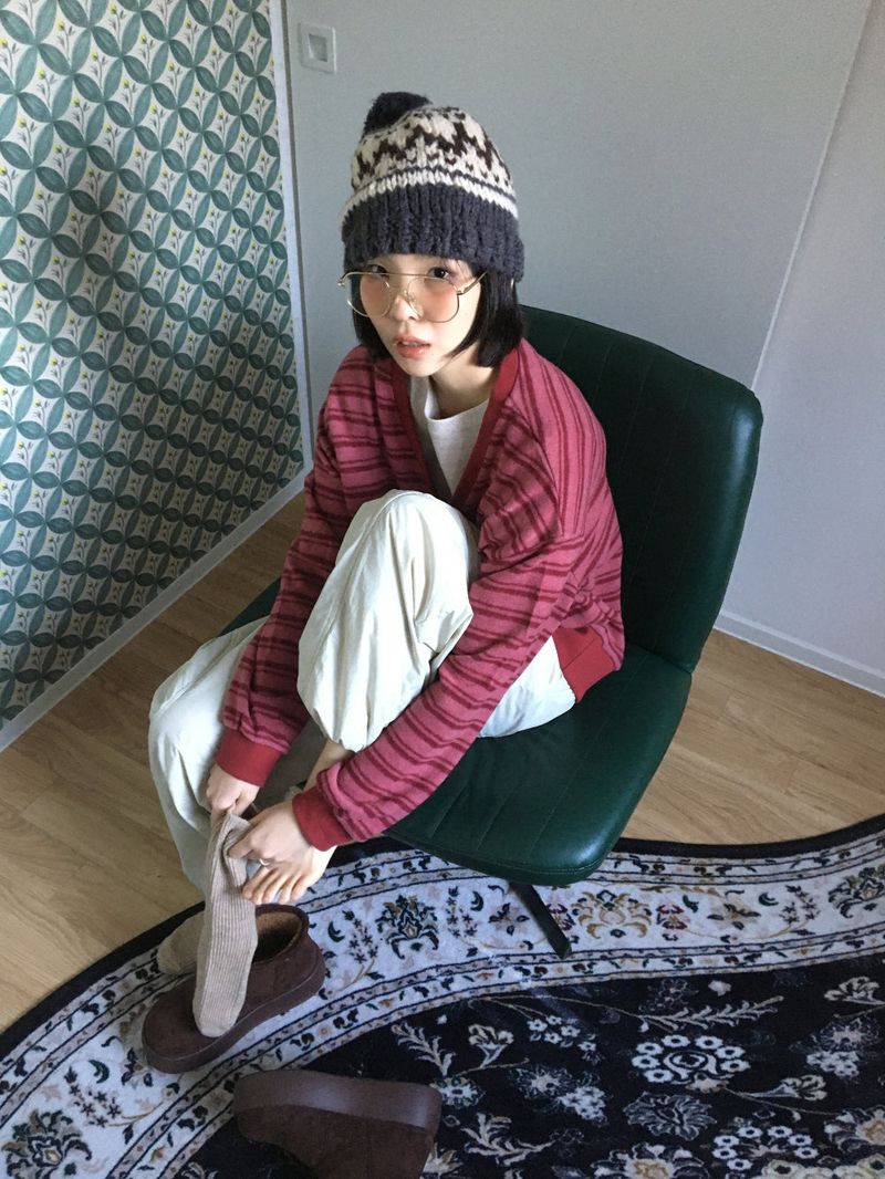Bach Stripe V Sweatshirt (3color)