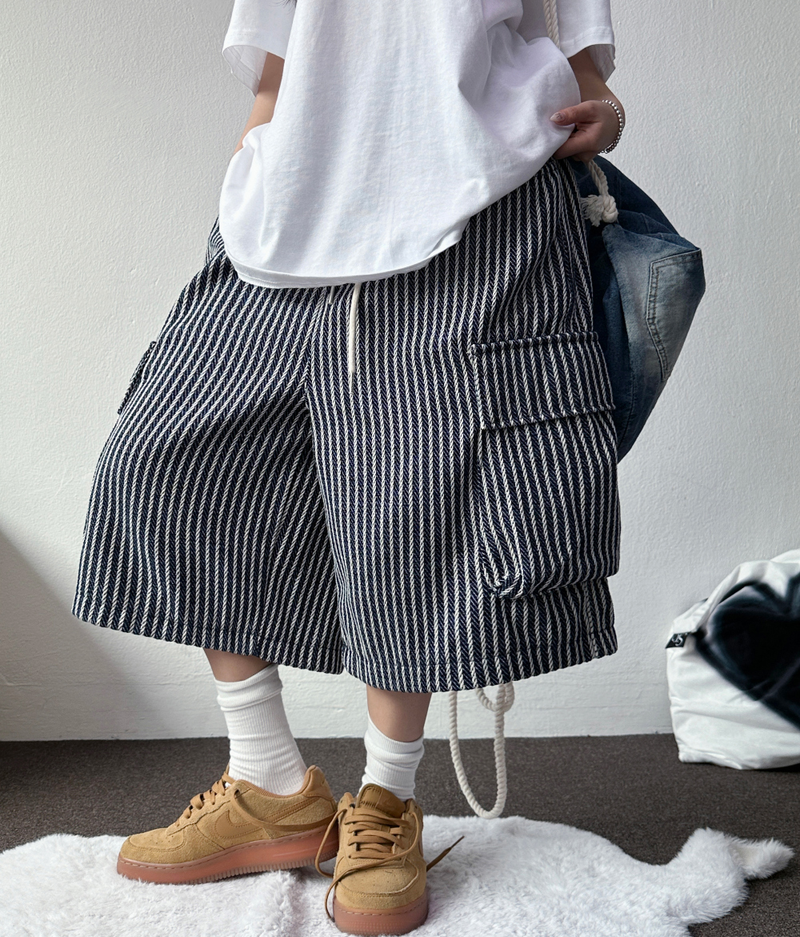 STRIPE CARGO BALLOON BERMUDA 💙🖤🤍2COLOR