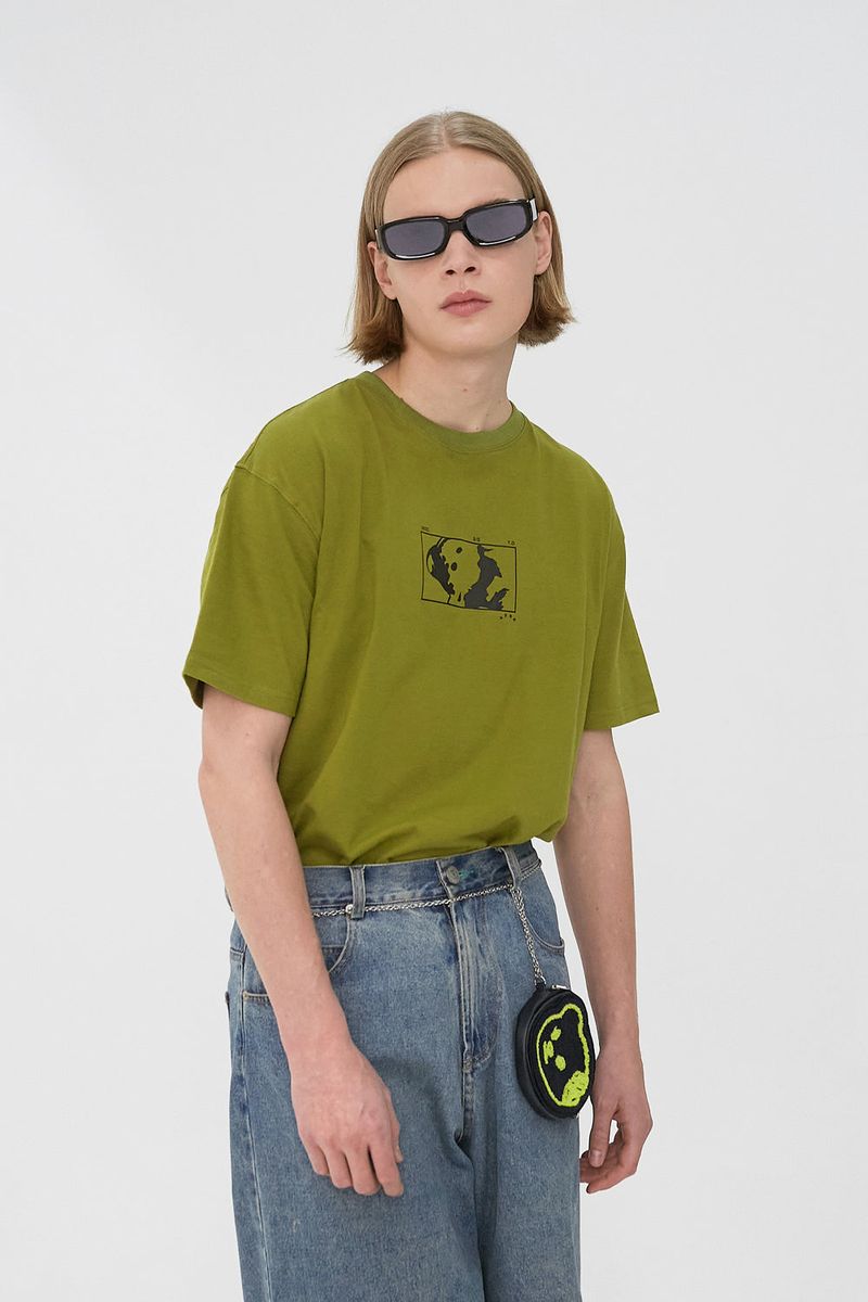 APIECEOFCAKE（ピースオブケイク）の「Square Graphic Tee_Olive Grey（Tops）」
