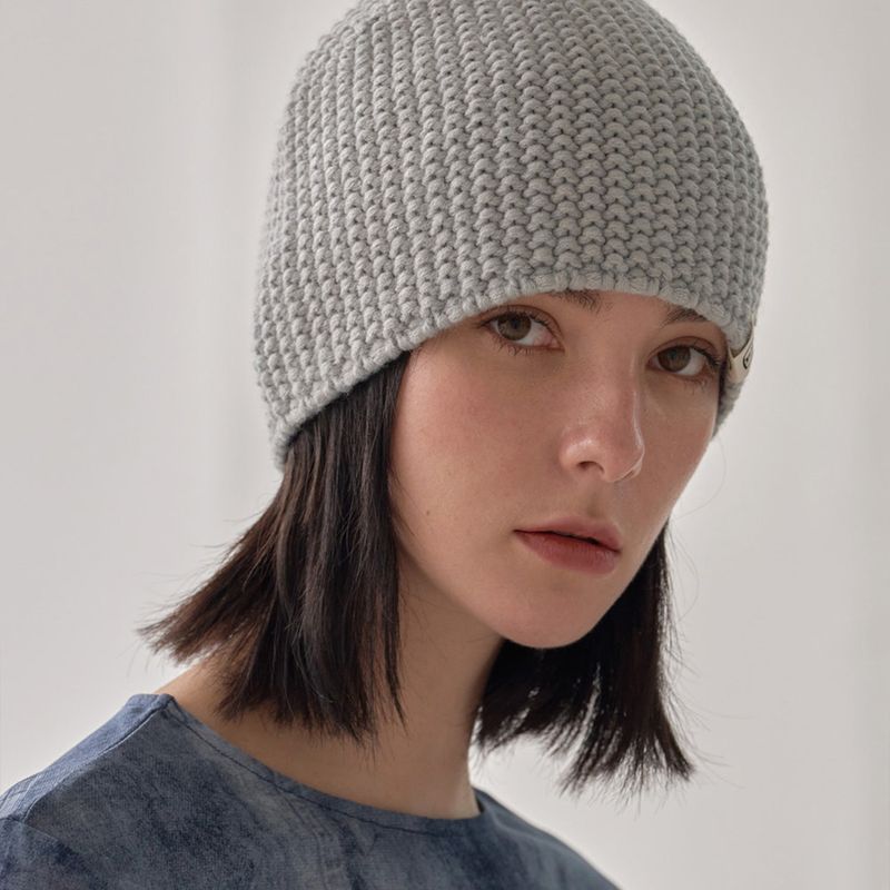 VA Square Label Cozy Beanie / Gray