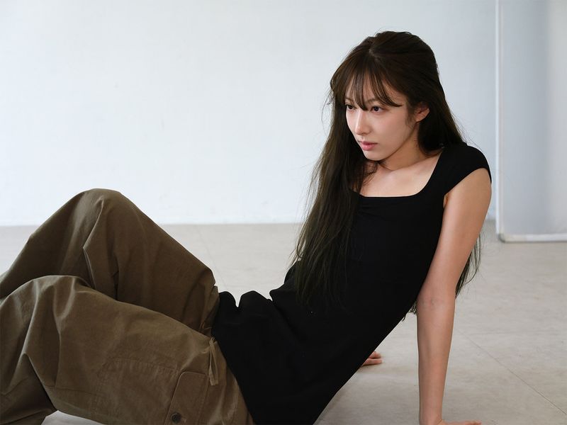 Rib Shirring Long Top (Black)