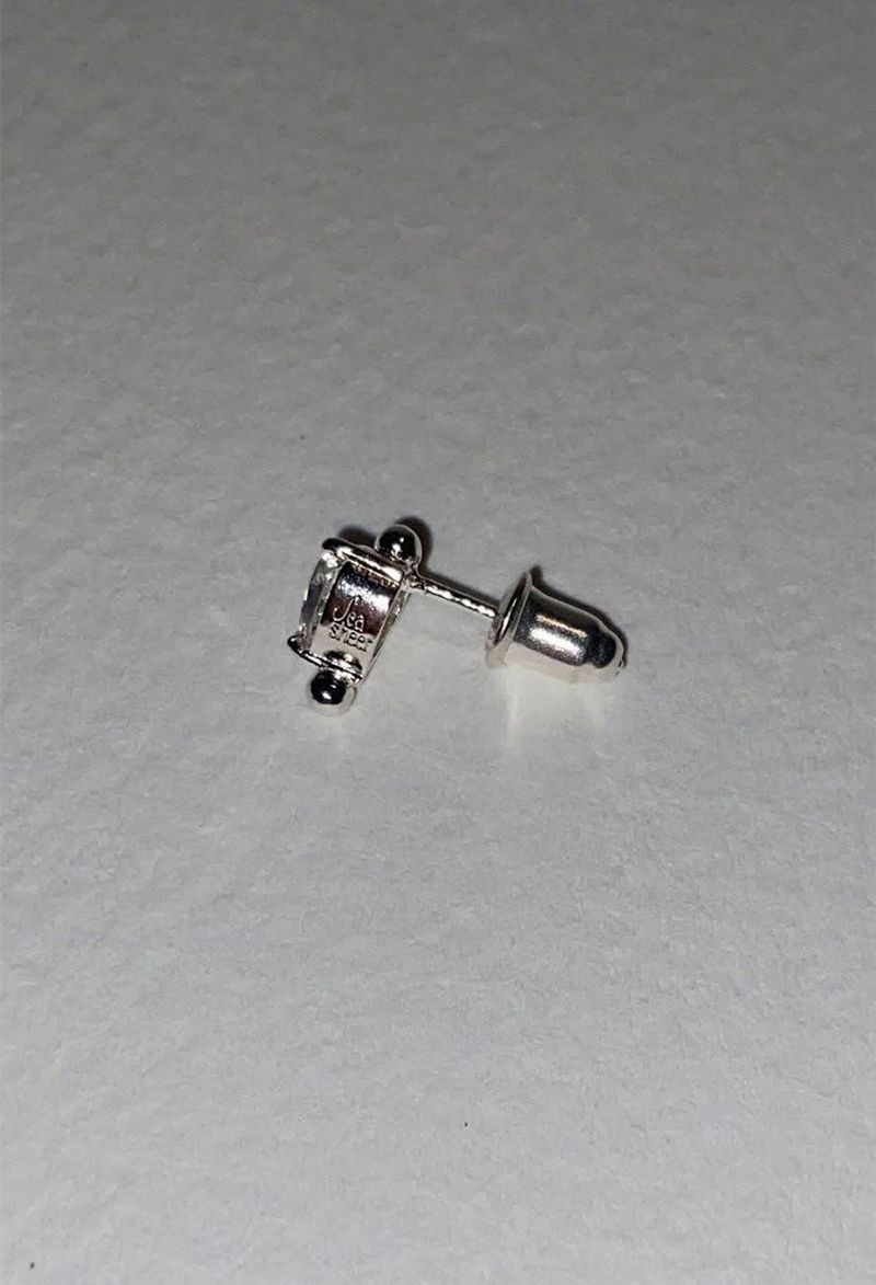HOLIDAY HEARTS 005 (SILVER)