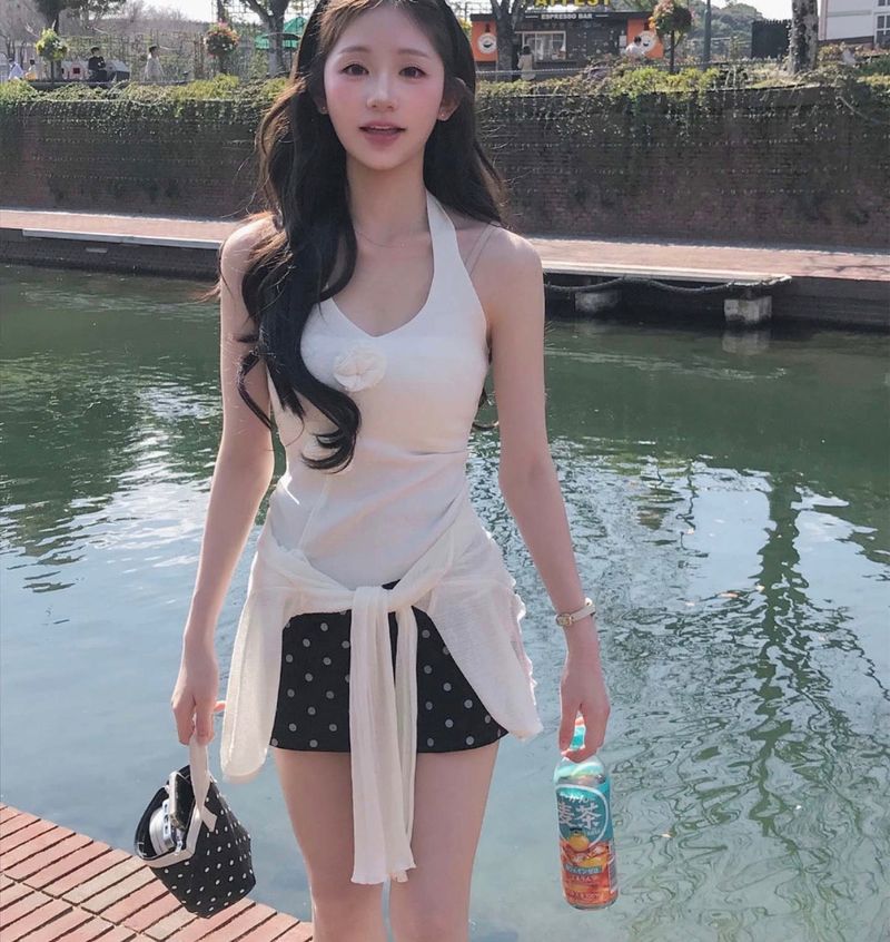 cloudemotion（クラウドエモーション）の「[♡MADE♡] bali corsage on halter top（Tops）」