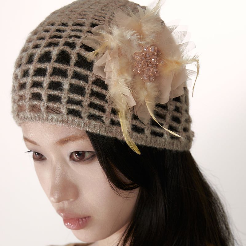 Hornworm（チョウチョウホーンワーム）の「Feather flower knit cap（Hats）」