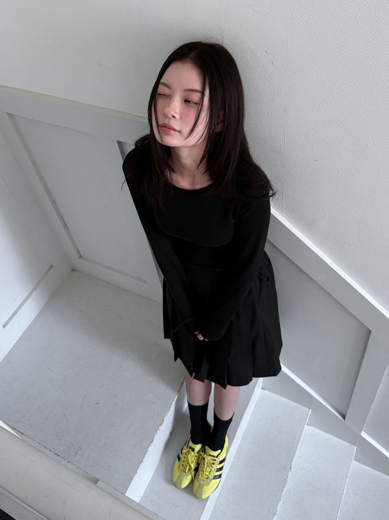  ESSENTIAL BASIC TOP