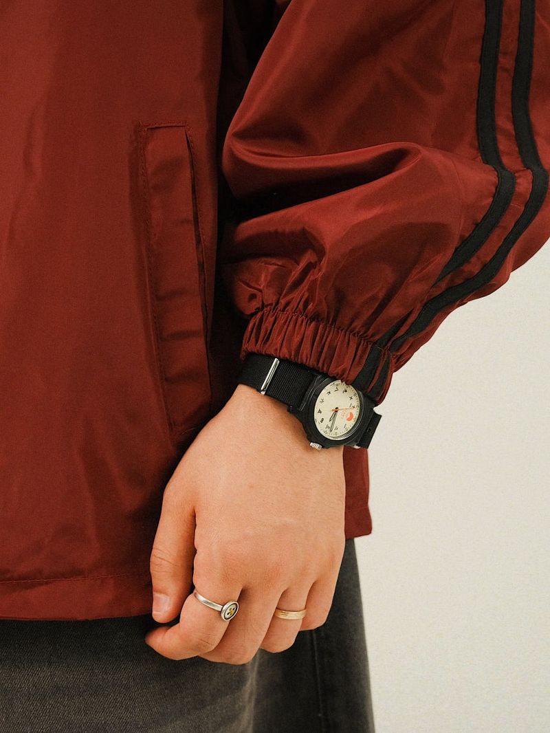HP Track Line Zip-up Windbreaker
