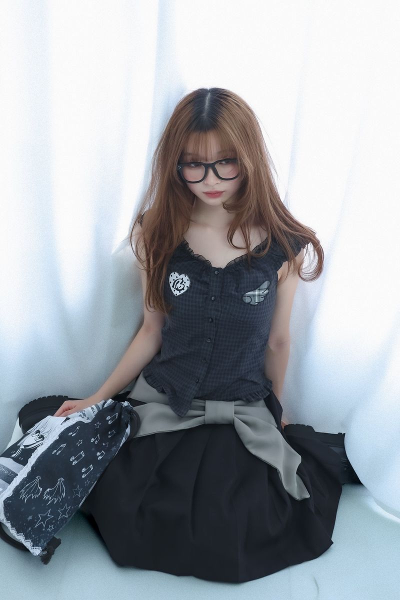 LMpatch frillblouse(black)