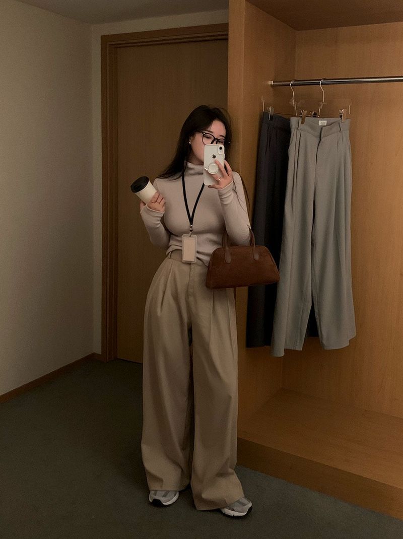 classical suede toad bag