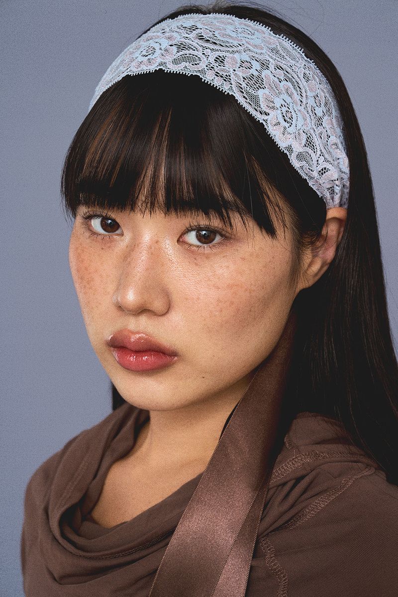 YONOSE（ヨノセ）の「スキリー レース バンド / ブラウン（ヘアアクセサリー）」