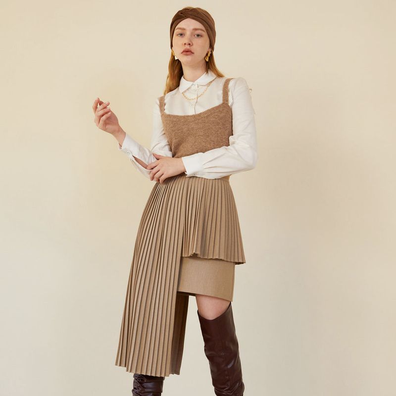 FREIHEIT(フライハイト)の「UNBAL PLEATS SKIRT (CARAMEL BEIGE)(Skirts)」