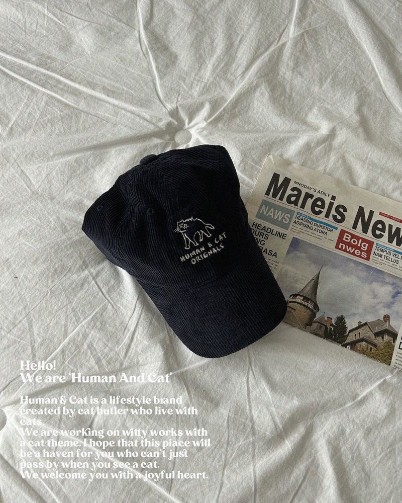SURPRISE CAT CORDUROY BALL CAP / NAVY