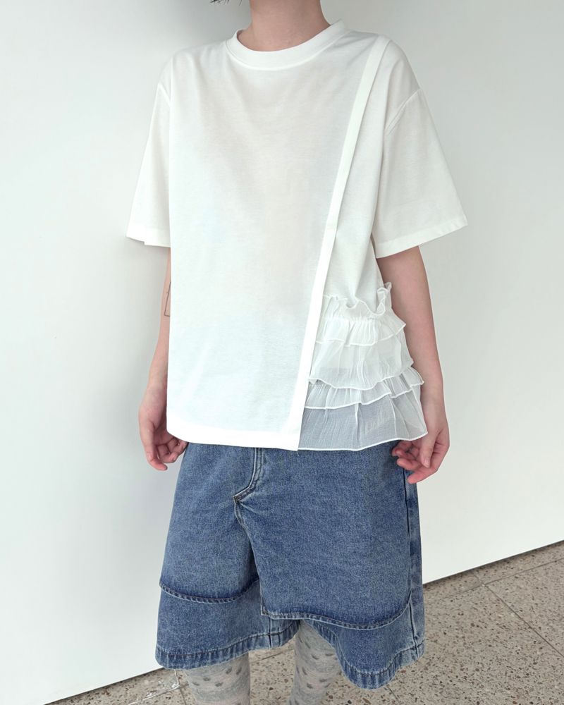 fungus（ファンガス）の「ラッフル エッジ Tシャツ (2colors)（トップス）」