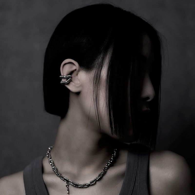 HOSE PIPE EAR CUFF