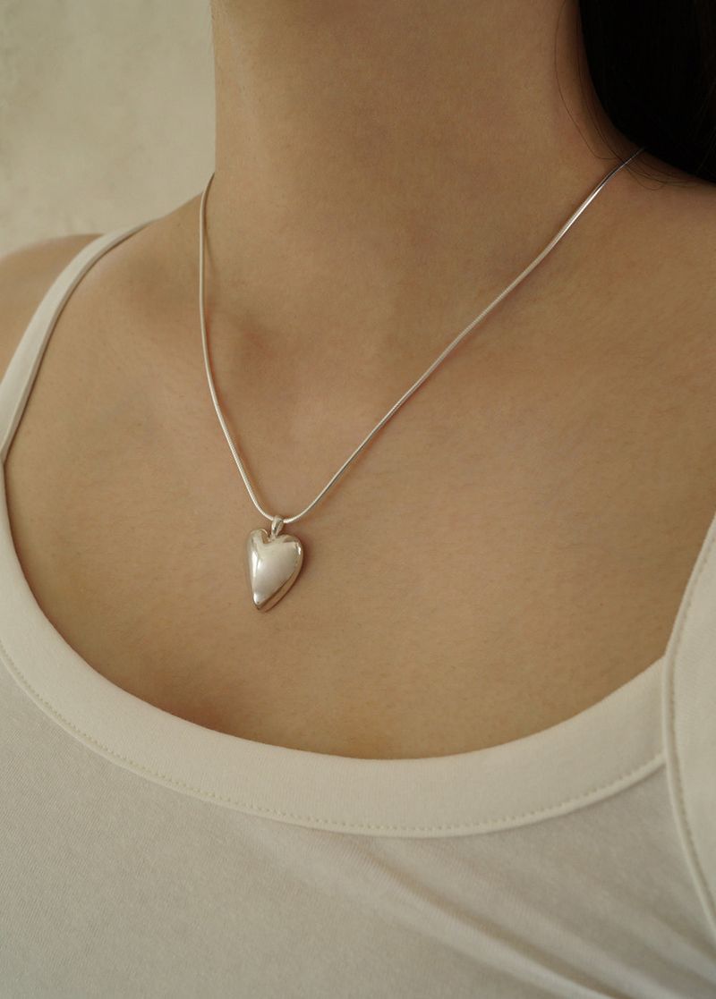 DARIA LUV NECKLACE