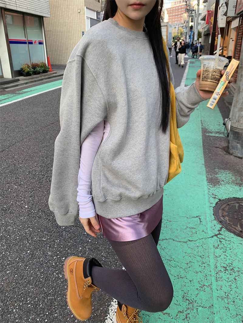 CIRCLE HOLE SWEAT SHIRT (3C)