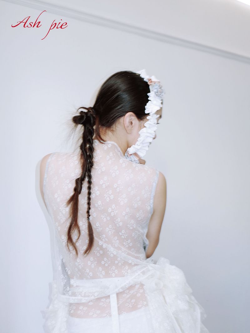 Lace vest