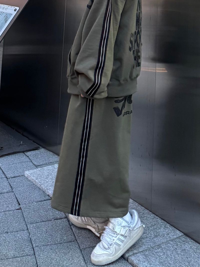 world tape half-zip sweatshirt