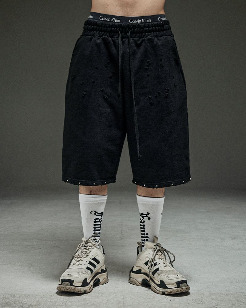 mwoong（モン）の「Stud destroyed P BK Half（Pants）」