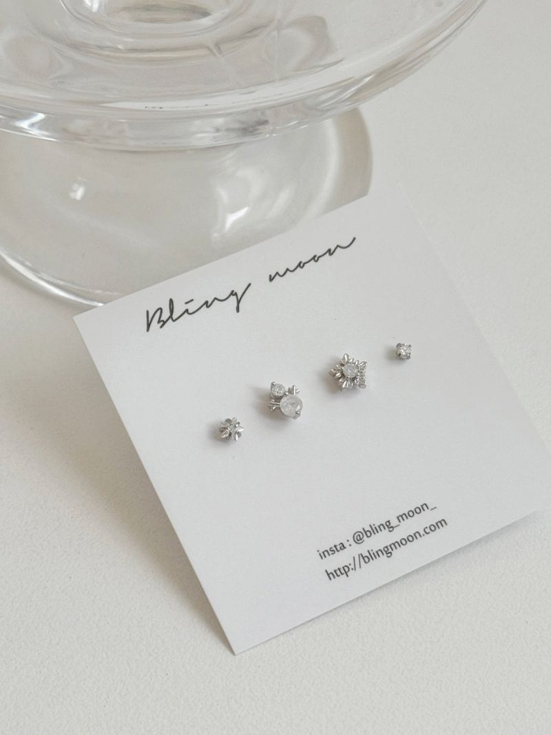 [4 set] White Snowflake Piercing Set 