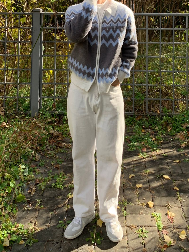 Invierno jacquard knit zip-up
