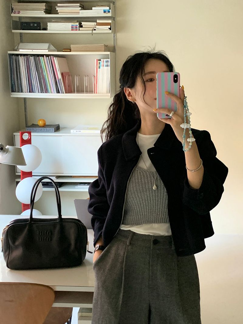 [MADE] Fidic Wool Herringbone Bermuda Pants