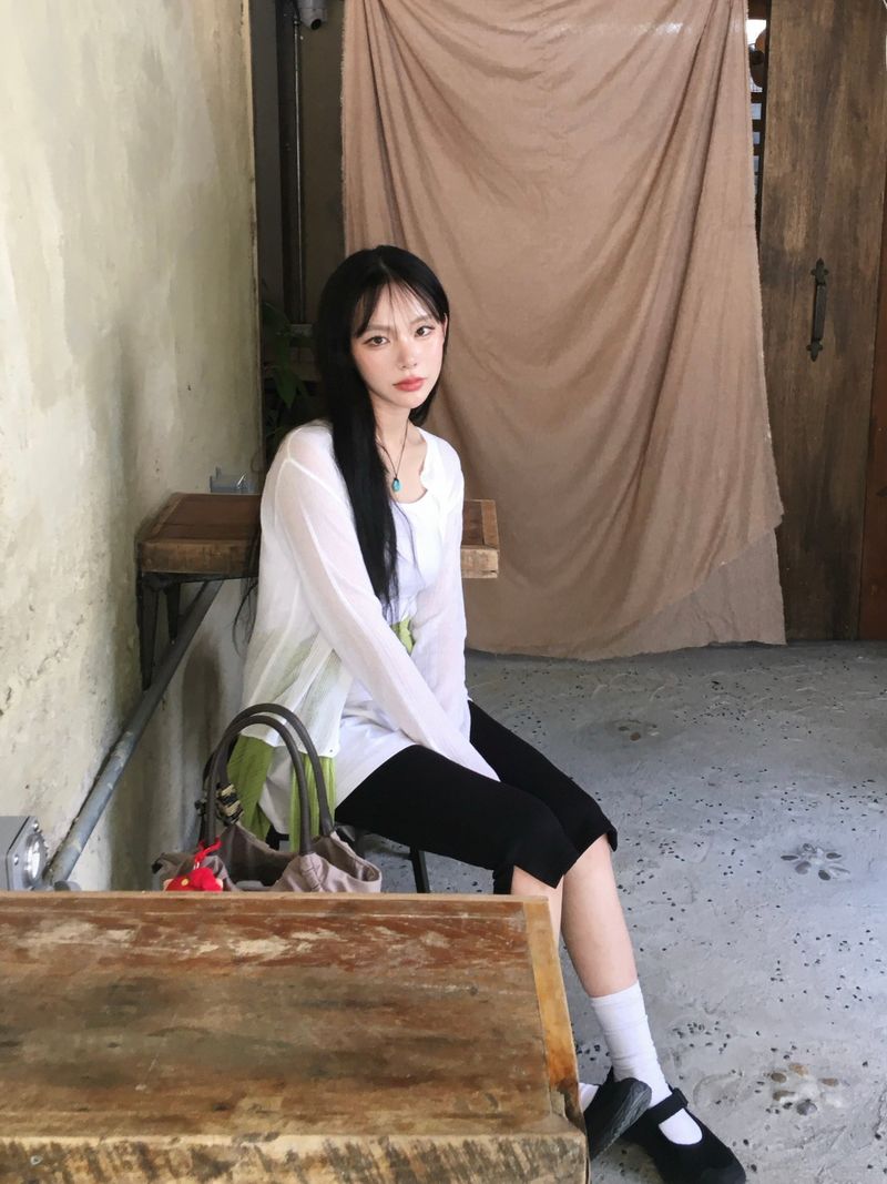 Leaf Slit Capri Pants (1c)