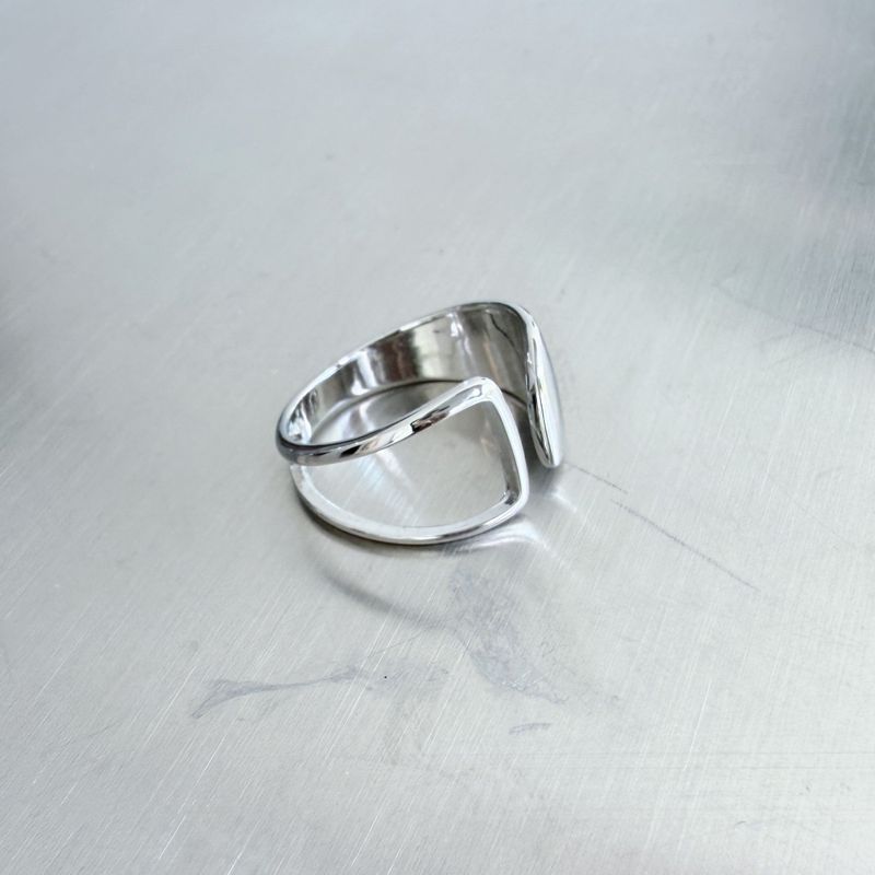 Void Frame Ring