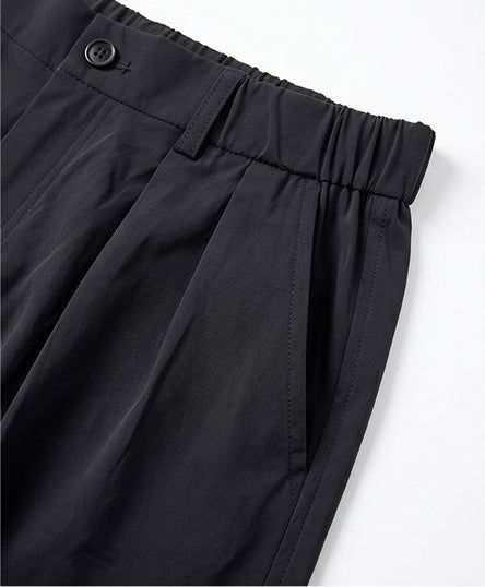 Nylon Stretch Double-Pleat Shorts Black