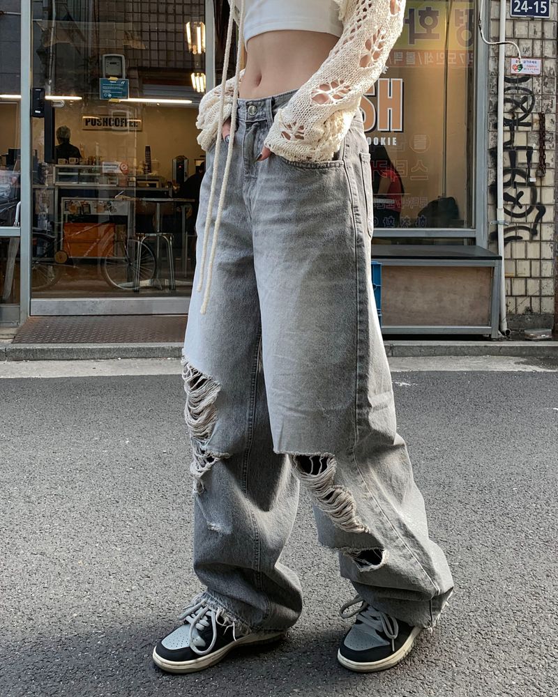 Grey damage wide pants