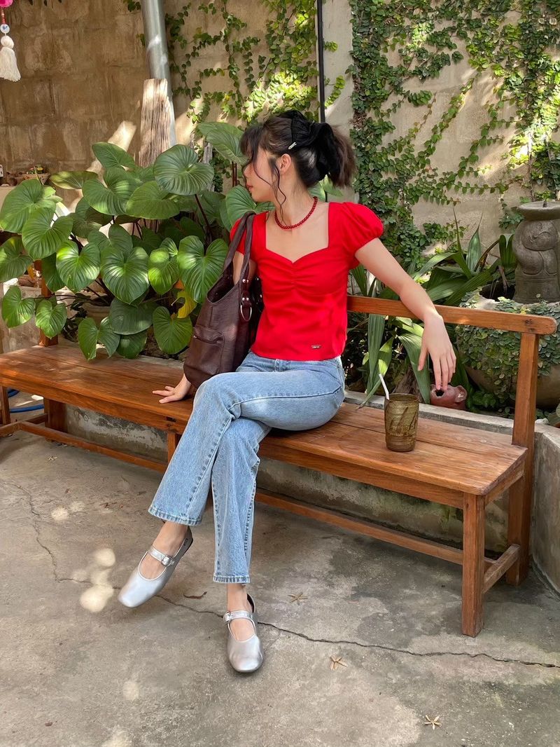 EVIE avery PUFFED SLEEVE TOP RED