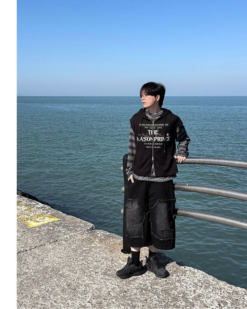 Rick Distressed Bermuda Denim Pants