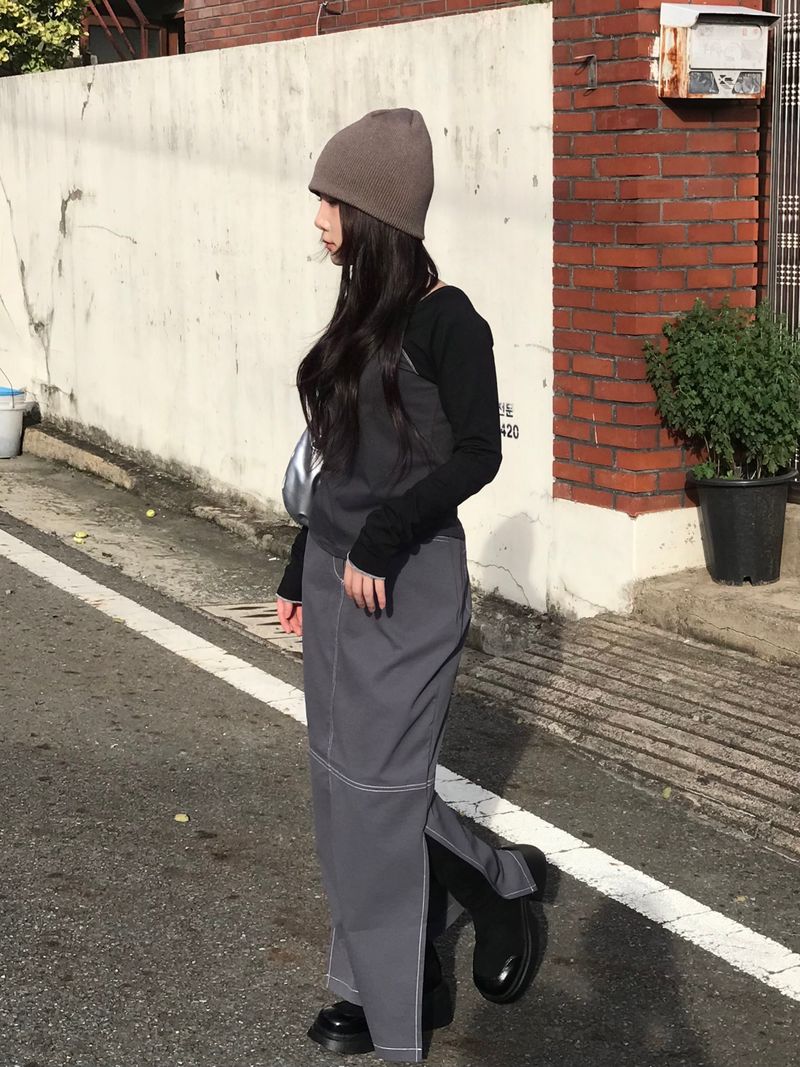 Sombrar slit long skirt