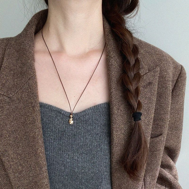 petit apple necklace