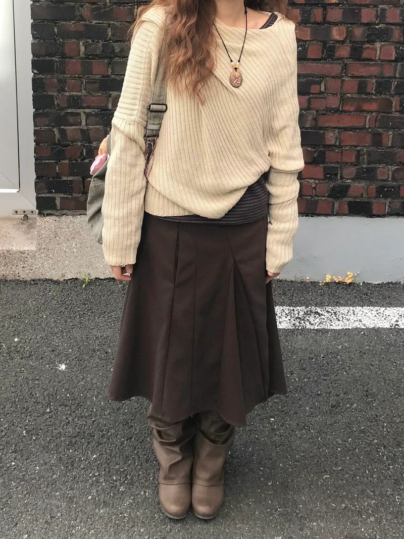 oka off-shoulder hoodie