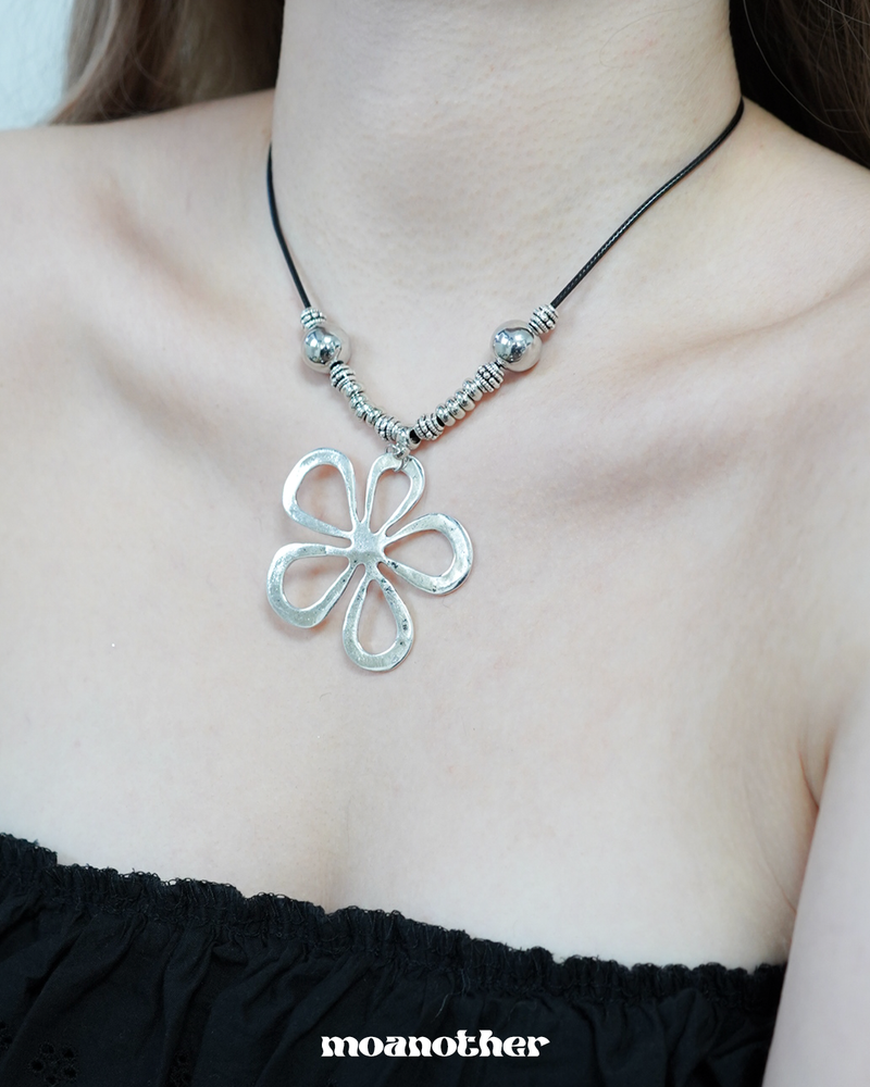 [KiiiKiii LEESOL Pick!] Vintage Flower String Necklace