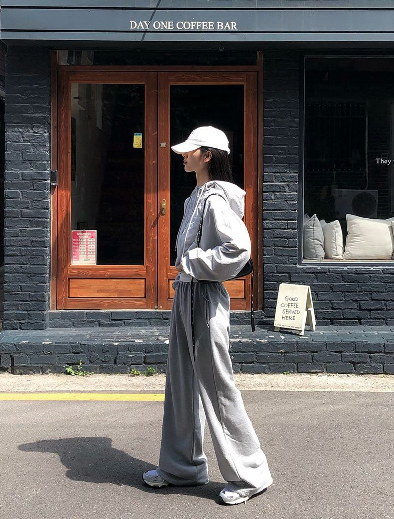 [BELLIDE MADE] Antler, high-neck crop windbreaker