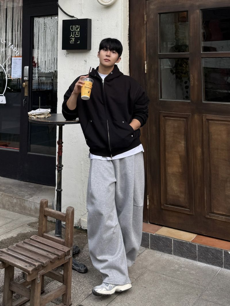 Unbalanced sweatpants