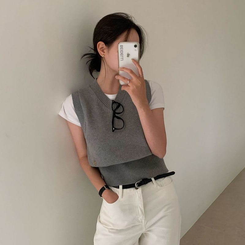 [Bellide made] Old money V-neck knit vest