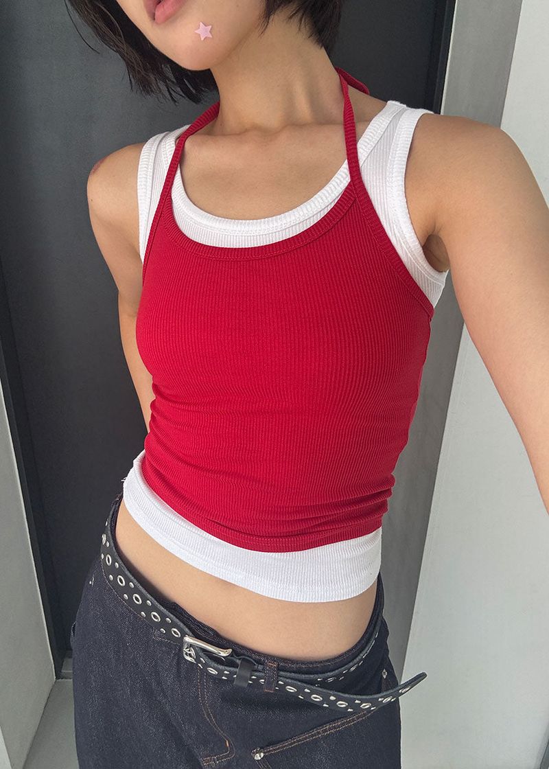 CROPPED HALTER SLEEVELESS