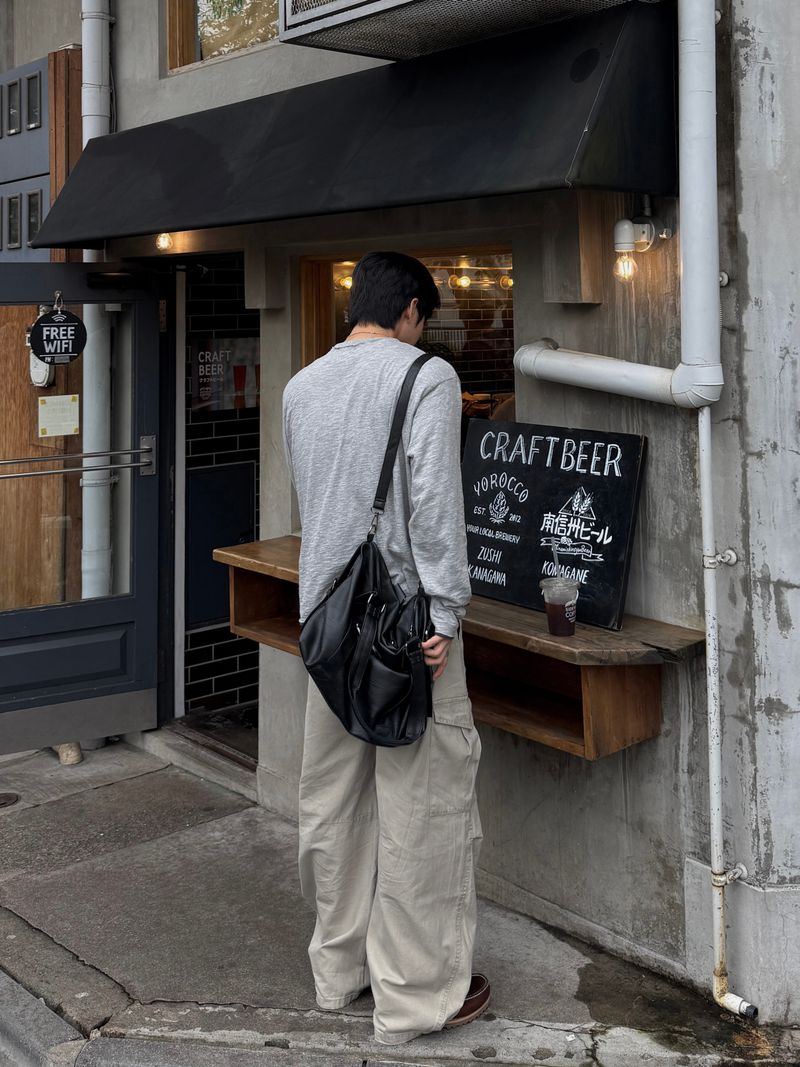 マティ スラブ カット ロングスリーブ Tシャツ