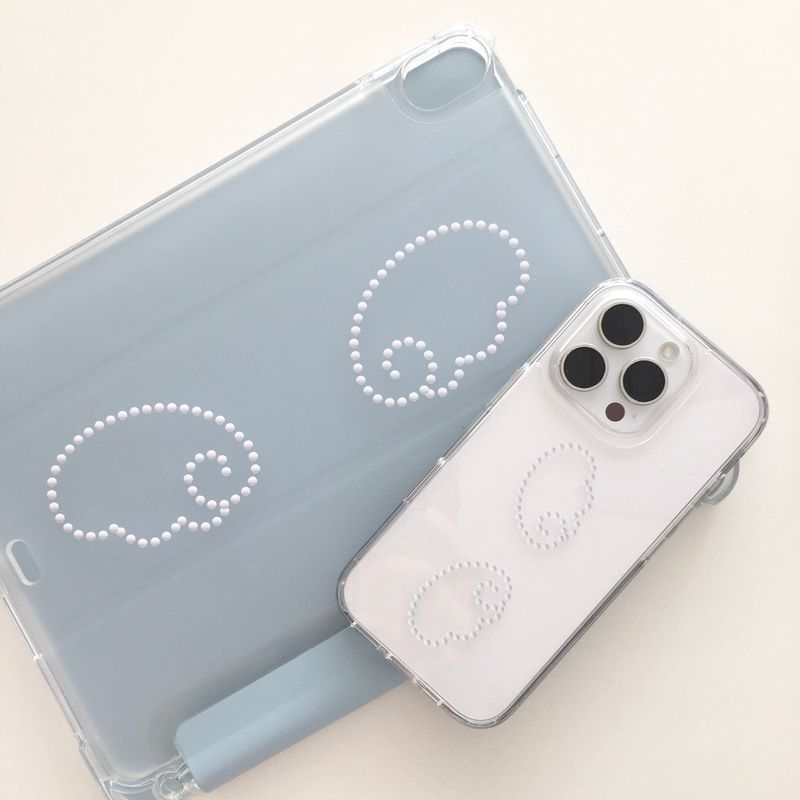 mi ❤︎ littleboutique(ミ❤︎リトルブティック)の「エンジェル iPad スマートカバーケース(スマホグッズ/小物)」