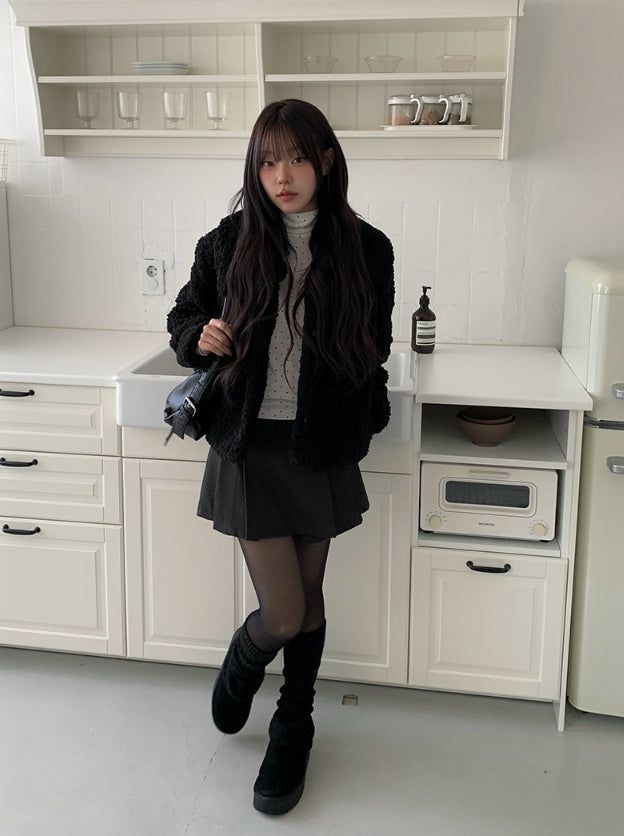 Anju Fur Collar Quilted Short Jacket